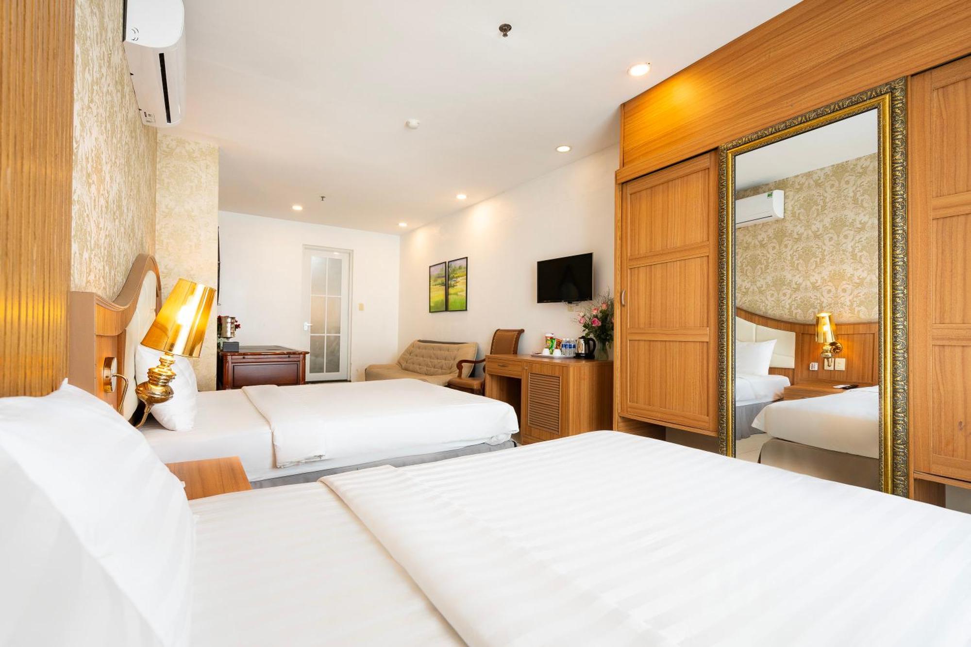 Lam Kinh Hotel Хошимин Екстериор снимка